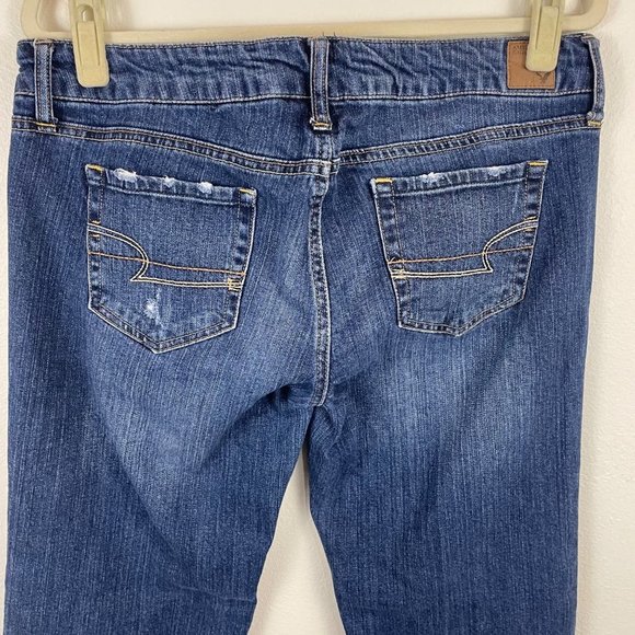 American Eagle Favorite Boyfriend Distressed Jeans Size 12 Short - Picture 9 of 10